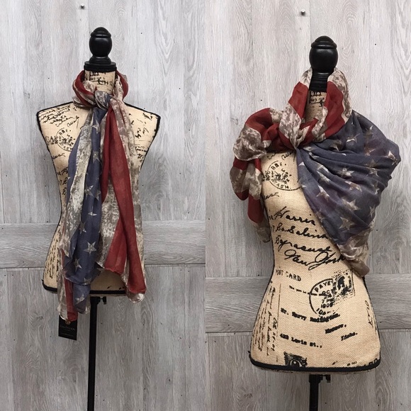 Distressed American Flag Multi Wear Scarf - Picture 2 of 3